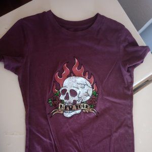 Red tee with flaming skull